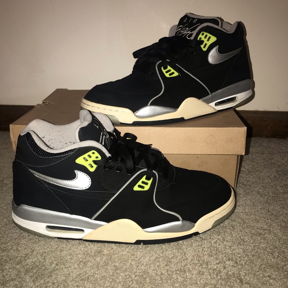 Air flight 89 size 13